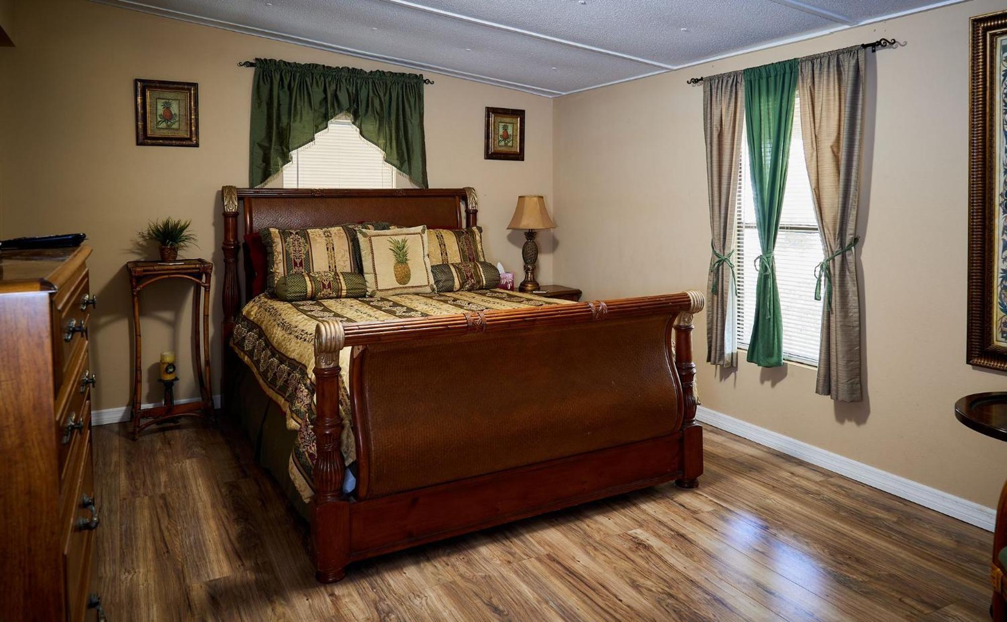Room In Bb - Pleasant Days Bb Southwest Cottage Homosassa Εξωτερικό φωτογραφία
