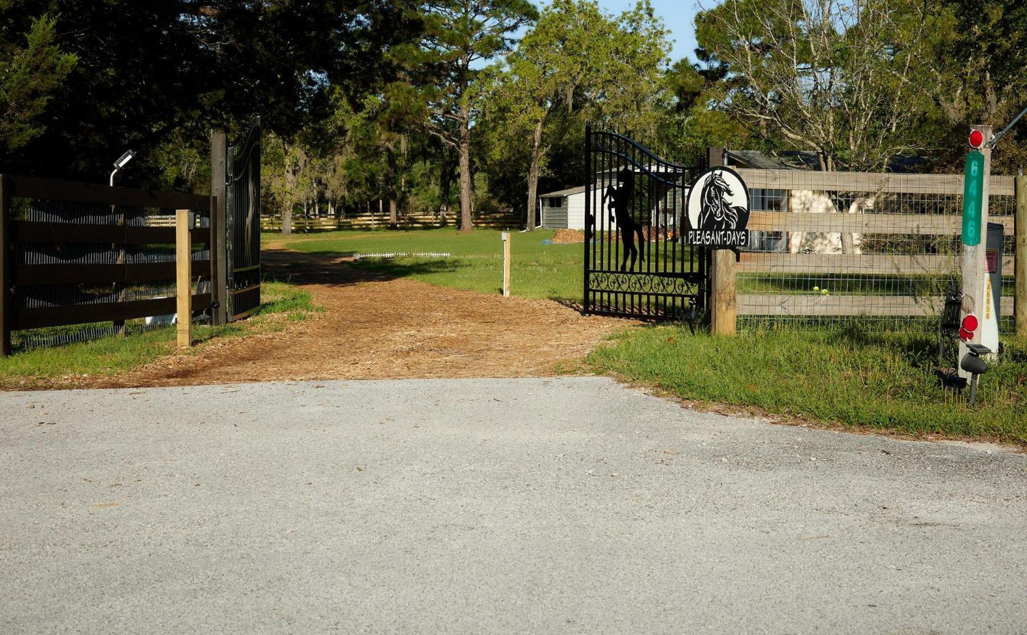 Room In Bb - Pleasant Days Bb Southwest Cottage Homosassa Εξωτερικό φωτογραφία