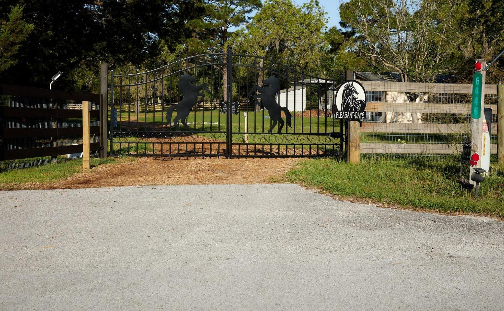 Room In Bb - Pleasant Days Bb Southwest Cottage Homosassa Εξωτερικό φωτογραφία